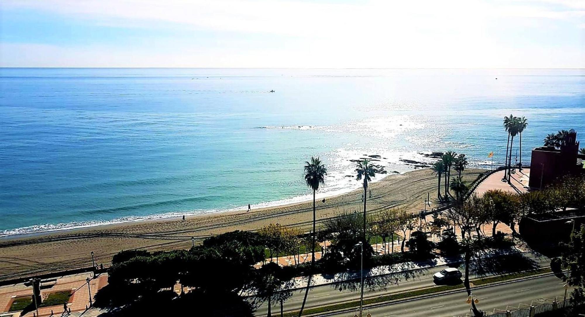 Frontal Sea View Apartment Benalbeach Benalmadena Bagian luar foto