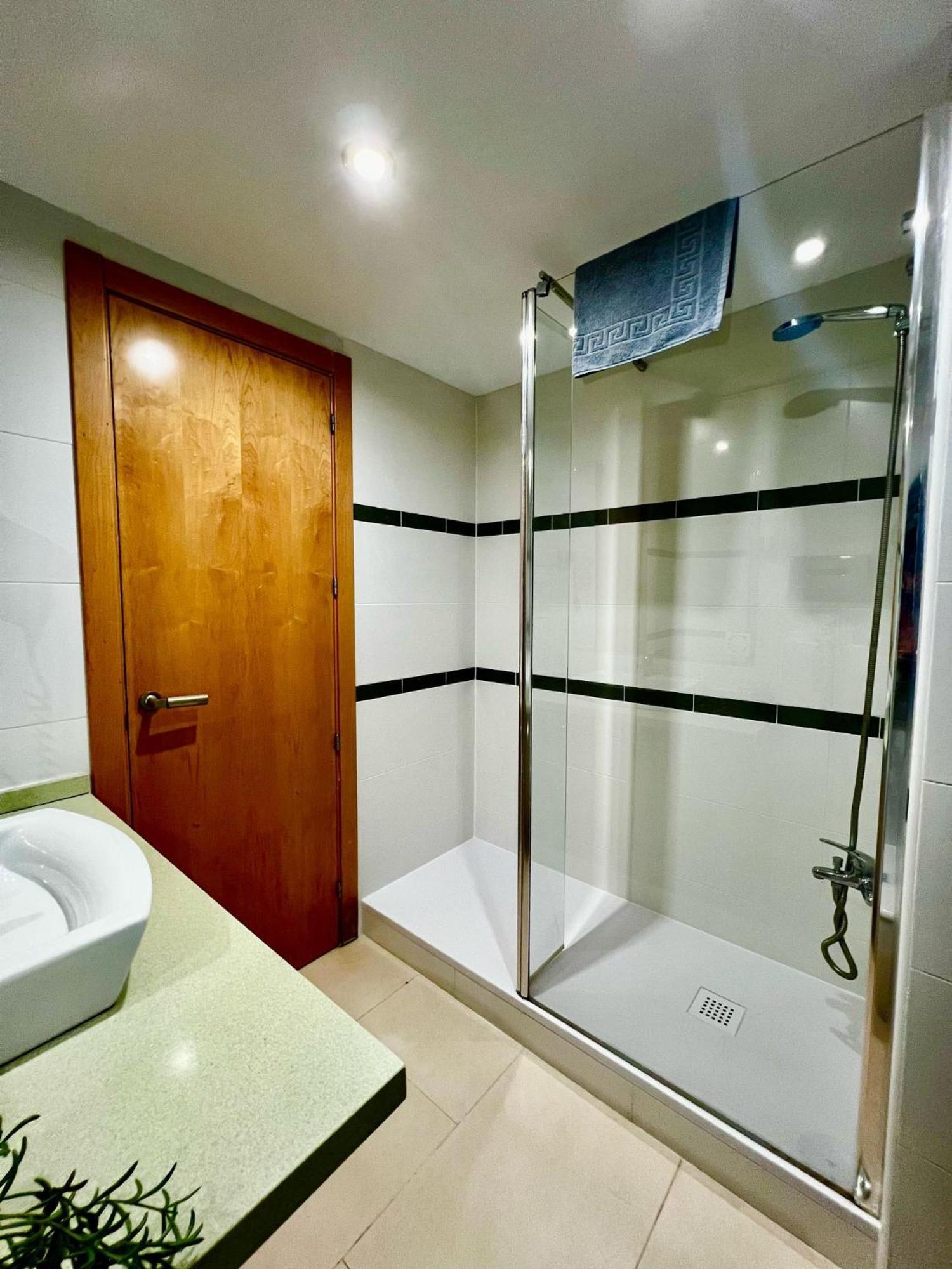 Frontal Sea View Apartment Benalbeach Benalmadena Bagian luar foto