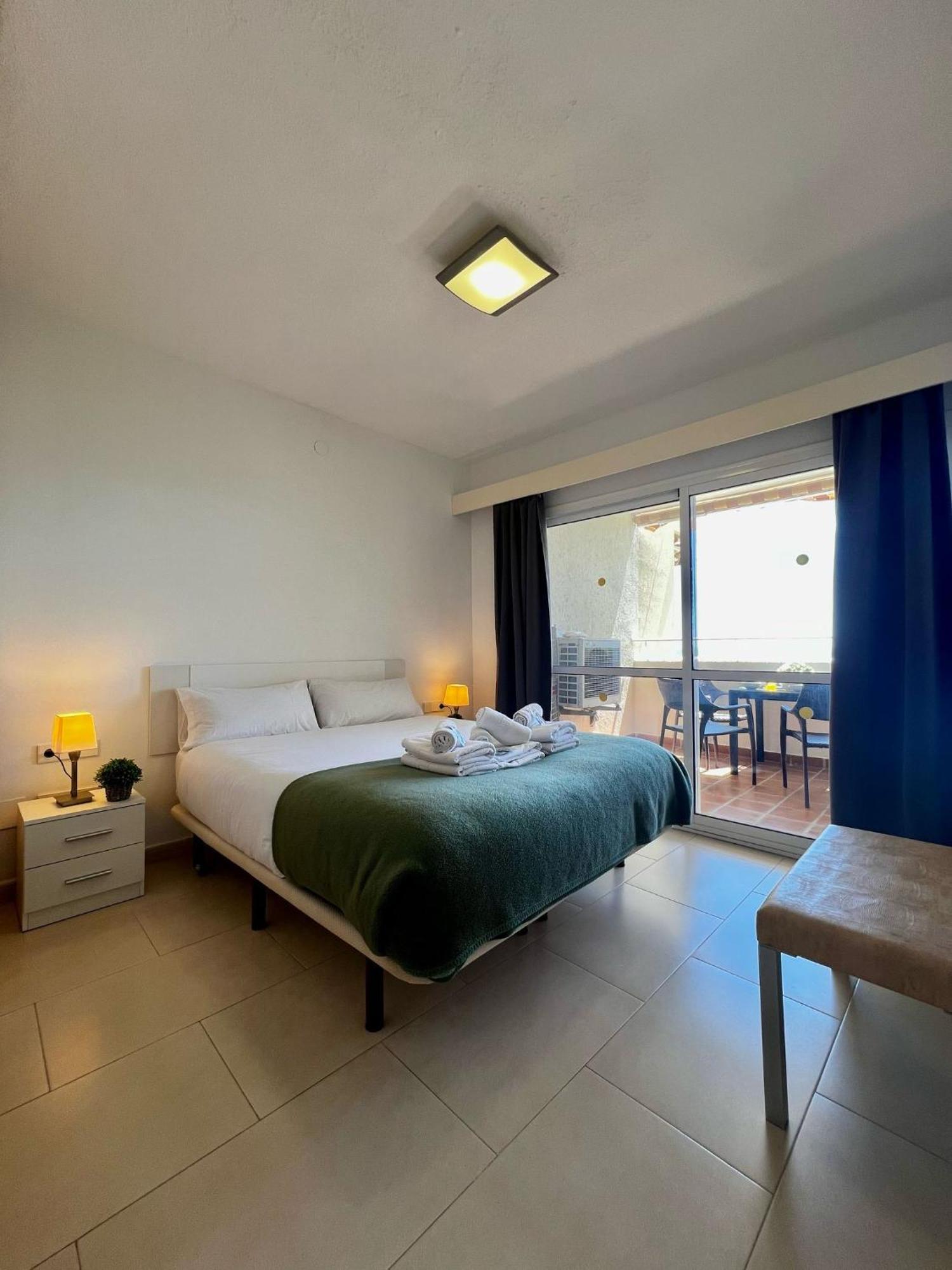 Frontal Sea View Apartment Benalbeach Benalmadena Bagian luar foto
