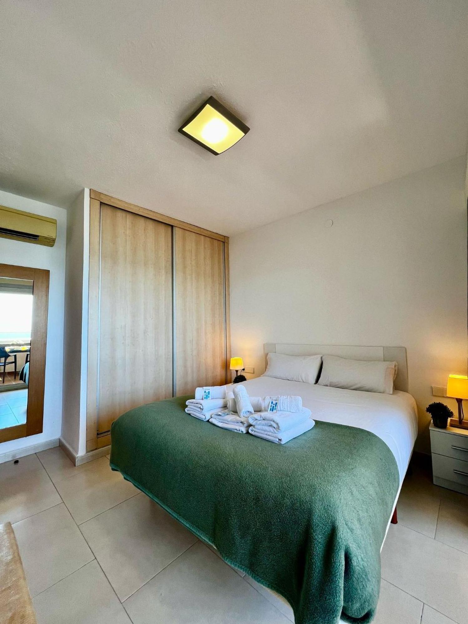 Frontal Sea View Apartment Benalbeach Benalmadena Bagian luar foto