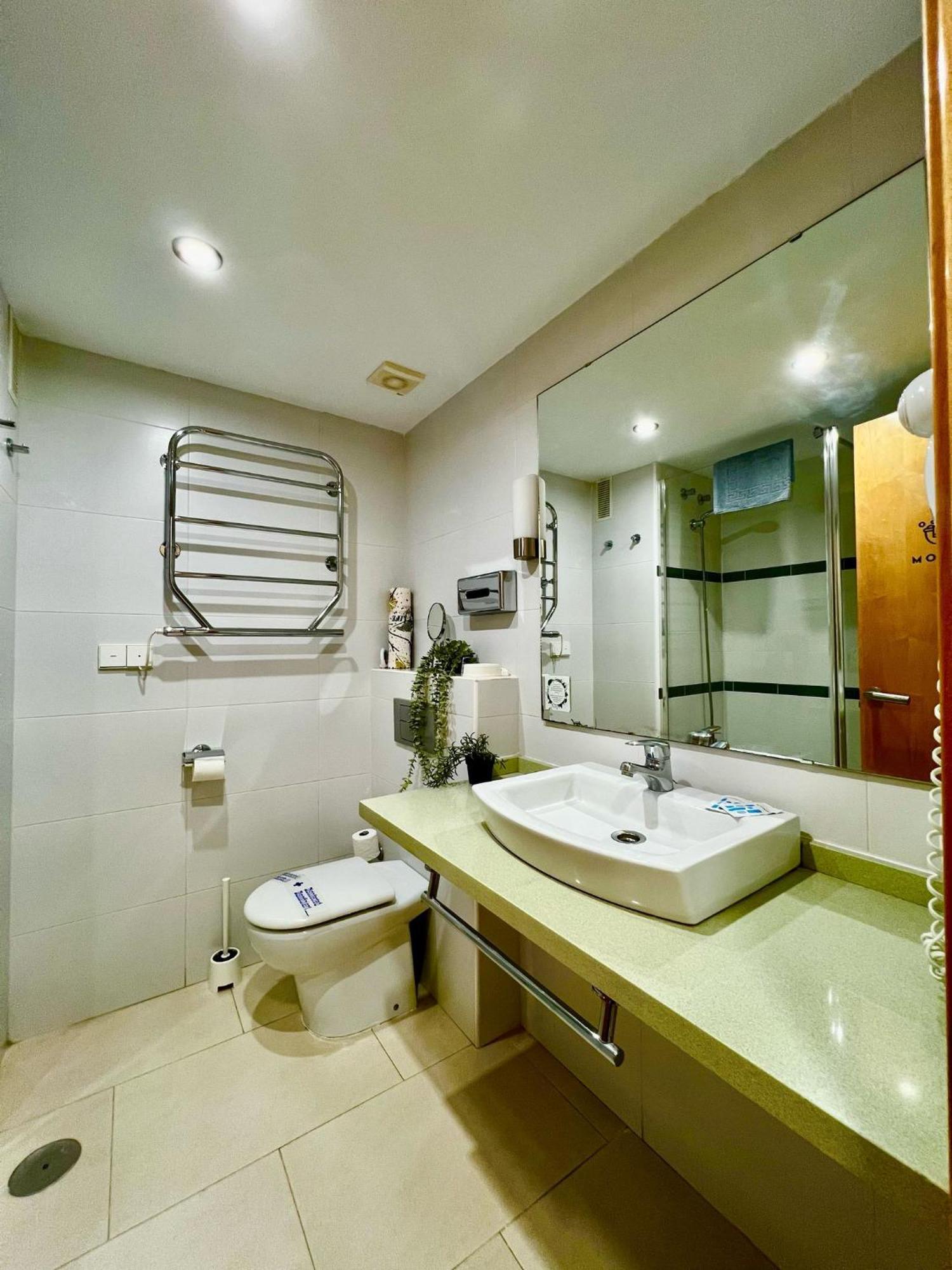 Frontal Sea View Apartment Benalbeach Benalmadena Bagian luar foto